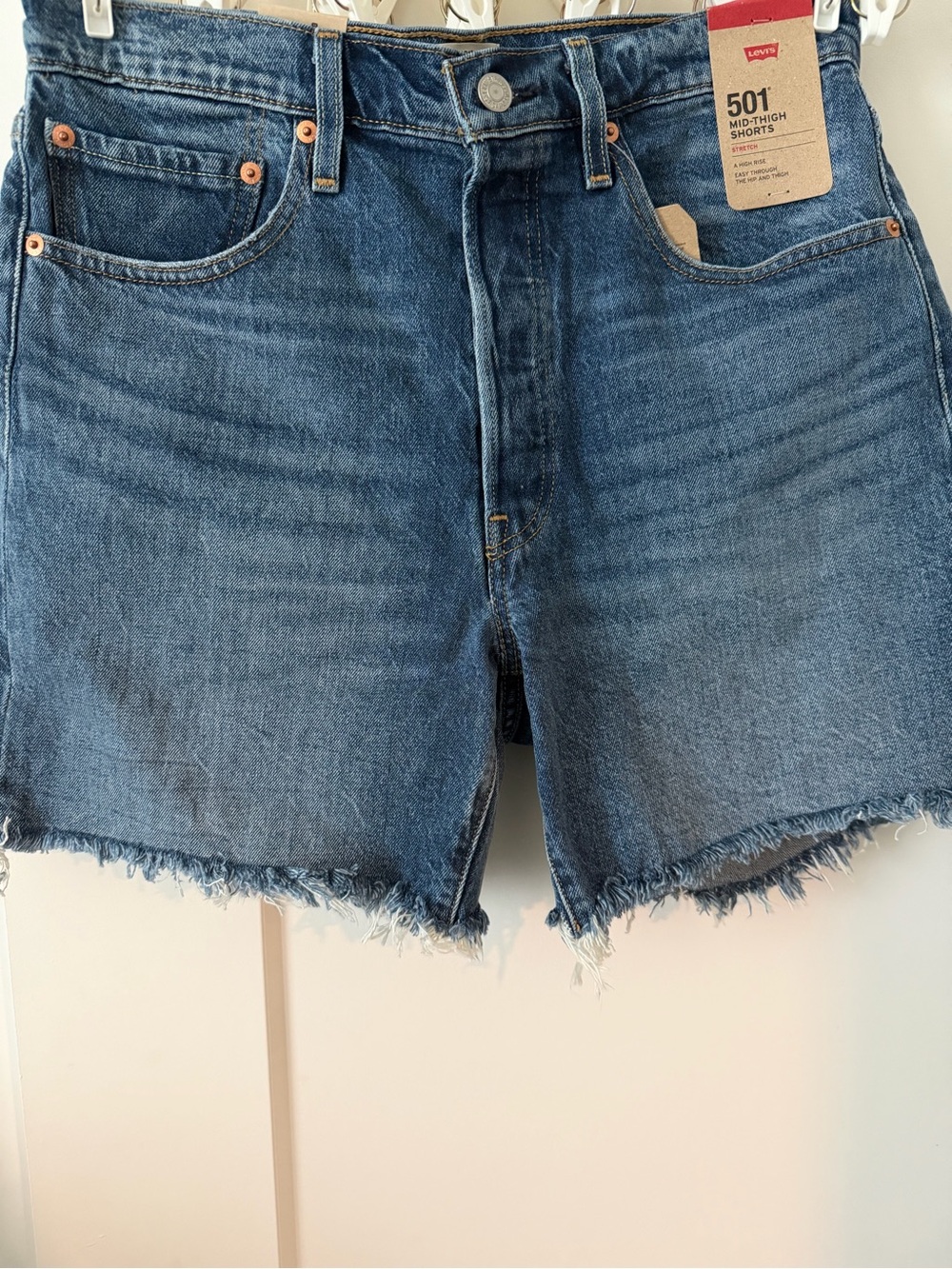 Levi’s 501 Mid-Thigh Shorts NWT Size 30 Symmetry Sister